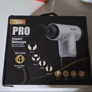 Pro White Impact Massager - 4 Interchangeable Heads